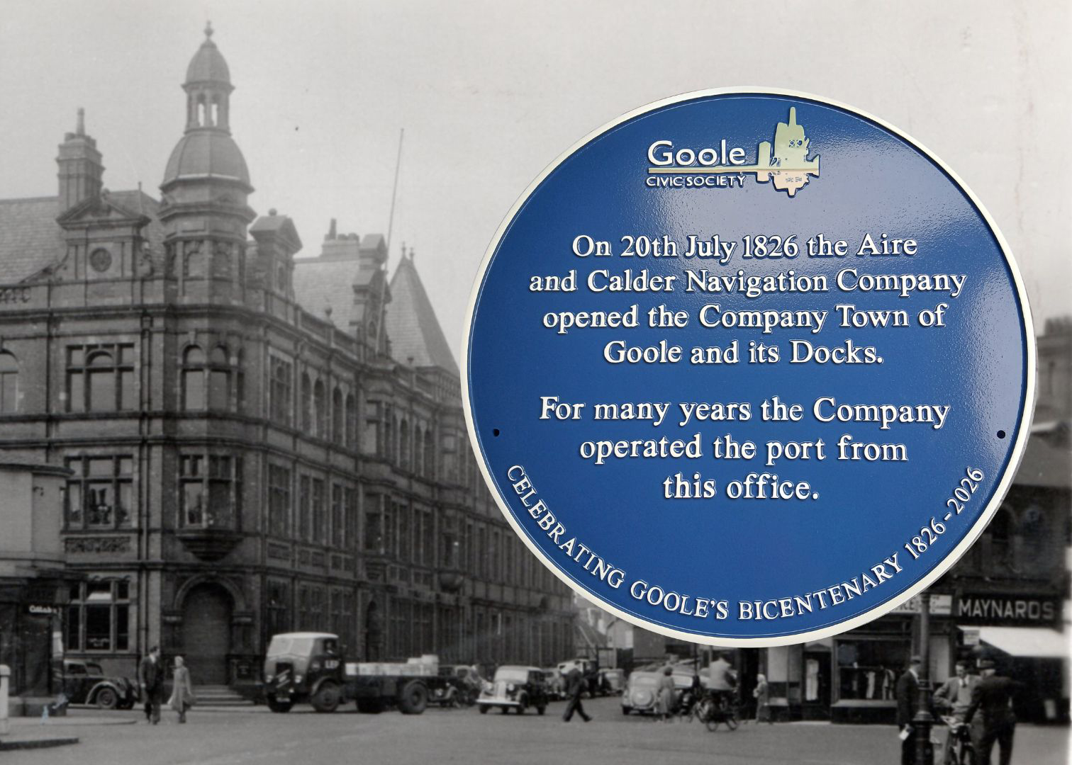 Blue_plaque_and_buildings.jpg