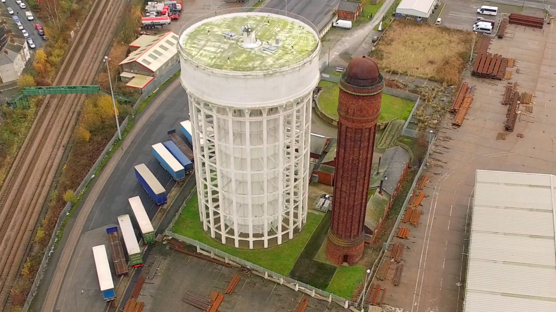 Salt and Pepper Pot water towers, Goole, seen from drone